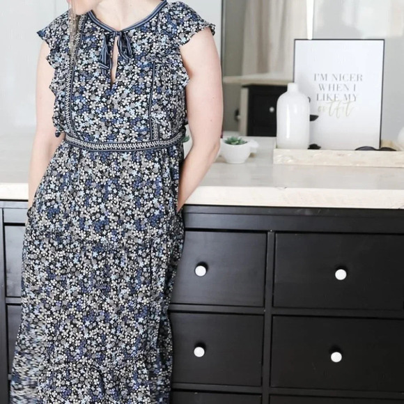 Max Studio Floral Dress - Picture 7 of 16